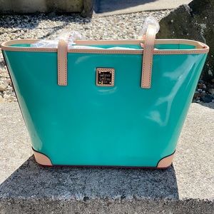 Dooney & Bourke Tote